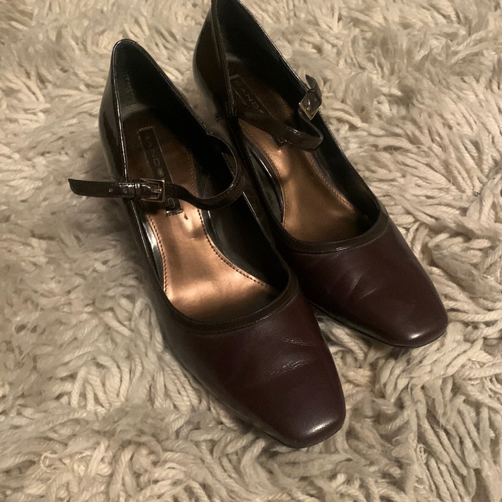 Bandolino heels size 8